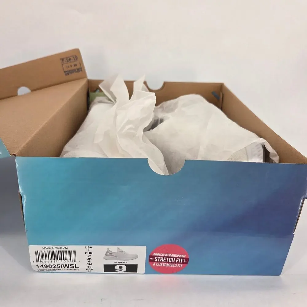 NEW Skechers Gravity Experience Solar Fuse White Holo Sneaker Women's 9 NIB